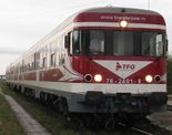 Train automoteur Diesel (EAD ou autorail) VT624 avec VM924 en Romanie chez SC TRANSFEROVIAR GRUP SA (TFG). Photo : Dragoş Anoaica alias Dr2005.