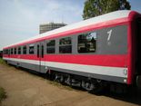 Voiture de type Aeem du CFR en Roumanie, transformée à partir d'une voiture n (voiture de train régional).