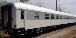 RIC Liegewagen Bvcmbkz 249.3, klimatisiert, mit PMR-WC und PRM-Abteil und 230V-Steckdosen im Abteil, für DB Cargo